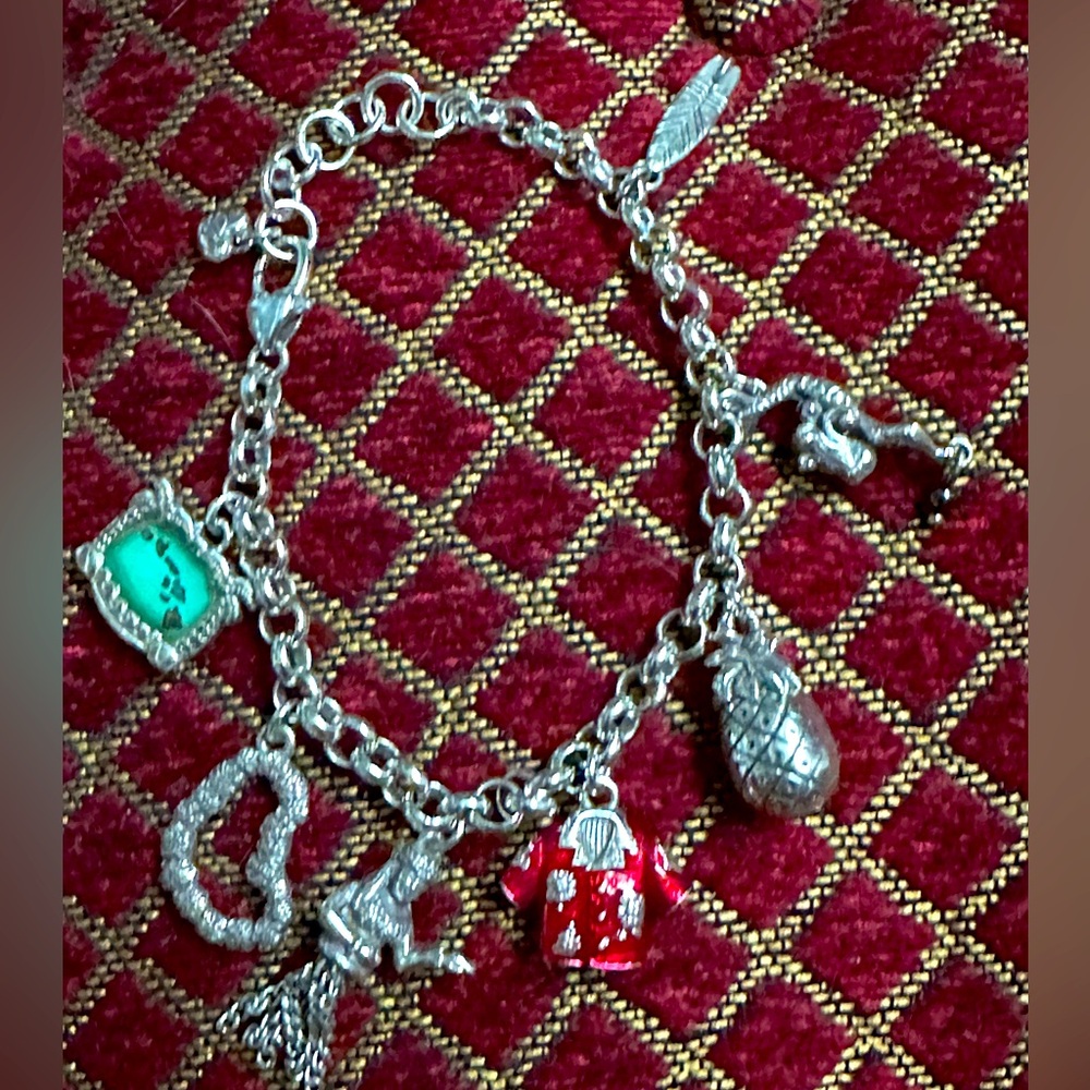 Brighton HAWAII State Charm Bracelet 7 Charms: Lei Surfboard Very Gently Loved